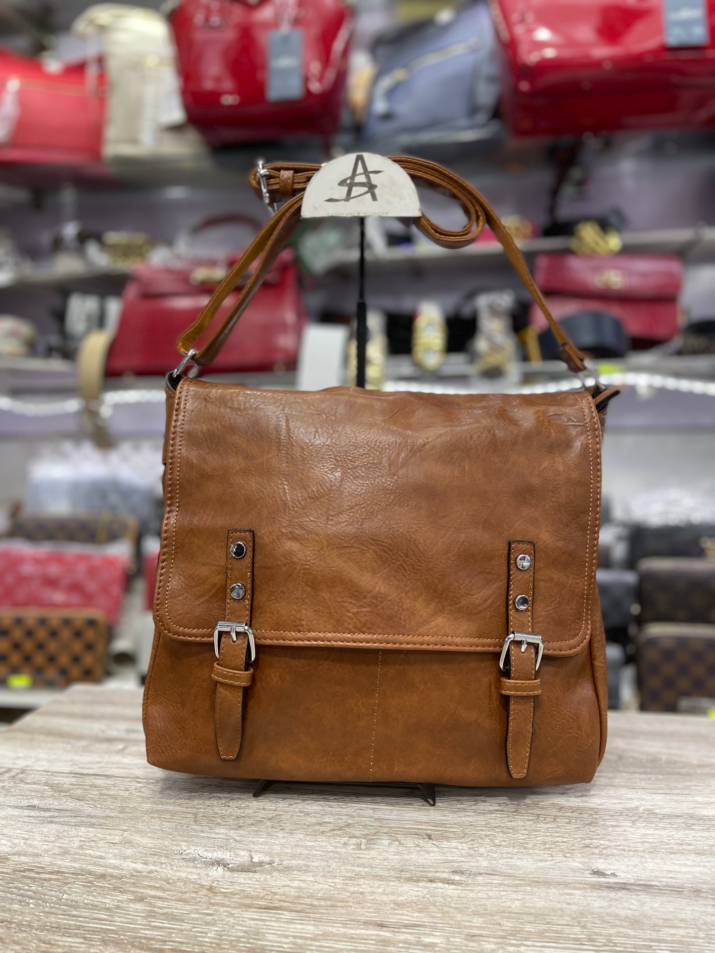 Un très beau sac fabriqué en italie,livraison dispo